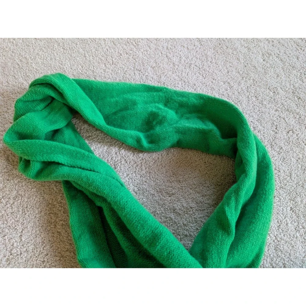 On 34th Green Winter Scarf NWT MC9542304 Women One Size Ribbed Knit